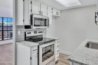 Photo #4: 6558296 Listing 