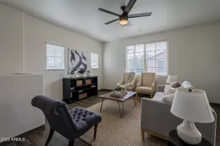 Photo #5: 6558600 Listing 