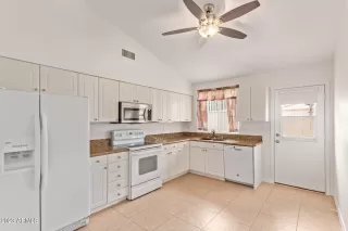 Photo #3: 6558621 Listing