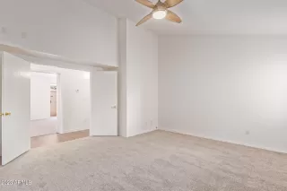 Photo #6: 6558621 Listing