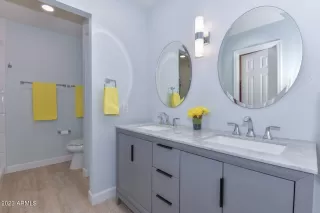 Photo #5: 6558635 Listing