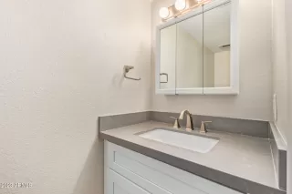 Photo #4: 6558696 Listing