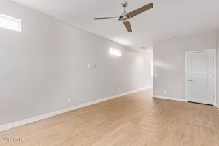 Photo #4: 6558734 Listing