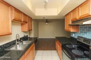 Photo #3: 6558816 Listing