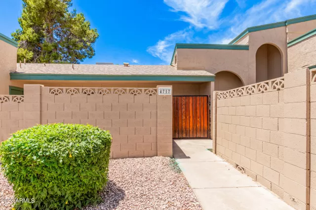 MLS: 6559036 Condo For Sale