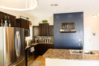 Photo #6: 6559073 Listing