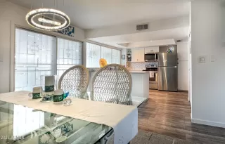 Photo #2: 6559078 Listing 