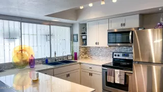 Photo #4: 6559078 Listing 