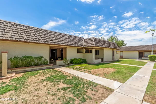 MLS: 6559108 Condo For Sale