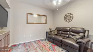 Photo #4: 6559131 Listing