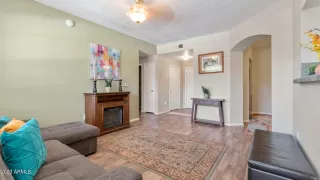 Photo #6: 6559131 Listing