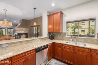 Photo #1: 6559265 Listing 