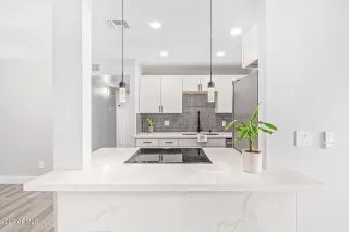 Photo #1: 6559285 Listing