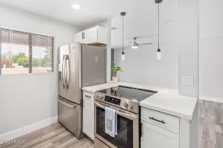 Photo #3: 6559285 Listing