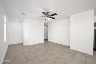 Photo #4: 6559292 Listing