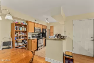 Photo #4: 6559507 Listing