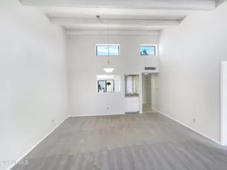 Photo #4: 6559818 Listing 