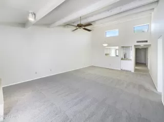 Photo #6: 6559818 Listing 