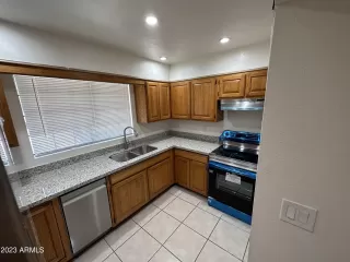 Photo #6: 6559841 Listing 