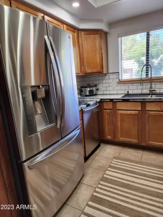 Photo #3: 6559852 Listing