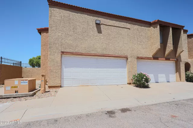 MLS: 6559856 Condo For Sale