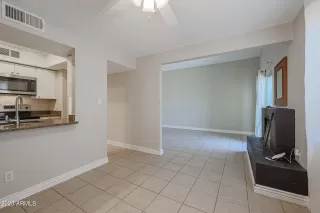 Photo #3: 6559856 Listing