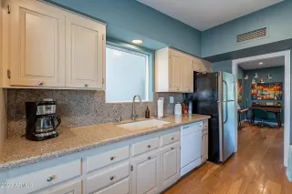 Photo #6: 6559863 Listing 