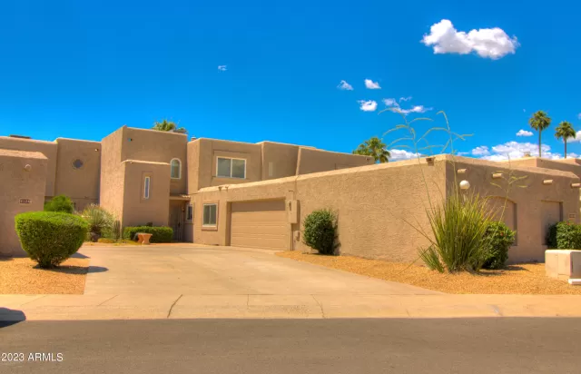 MLS: 6559899 Condo For Sale