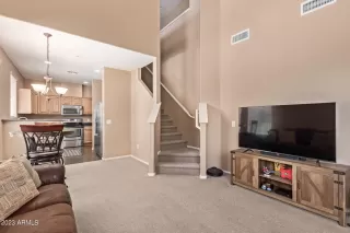 Photo #6: 6559940 Listing 