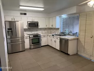 Photo #2: 6559976 Listing