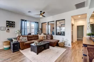 Photo #1: 6560028 Listing