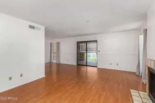 Photo #2: 6560248 Listing