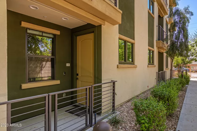 MLS: 6560433 Condo For Sale