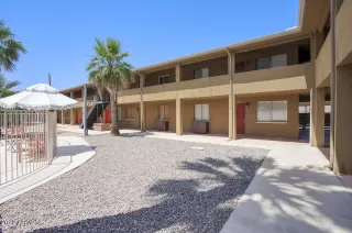 Photo #3: 6560455 Listing