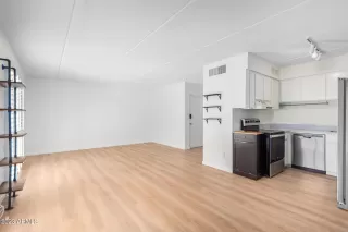 Photo #6: 6560531 Listing 