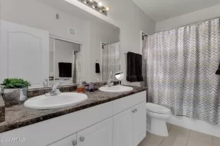 Photo #5: 6560612 Listing