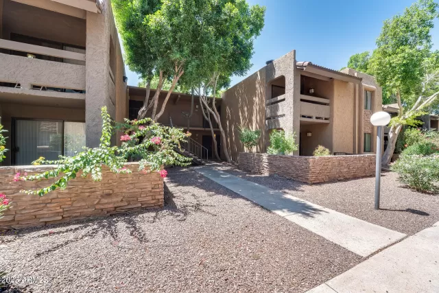 MLS: 6560893 Condo For Sale