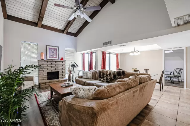 MLS: 6560913 Condo For Sale