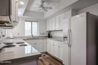 Photo #6: 6560913 Listing