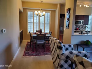 Photo #5: 6560950 Listing