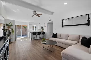 Photo #2: 6561135 Listing