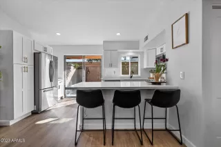 Photo #6: 6561135 Listing