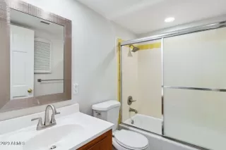 Photo #4: 6561279 Listing