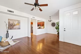 Photo #4: 6561285 Listing