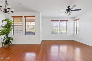 Photo #6: 6561285 Listing