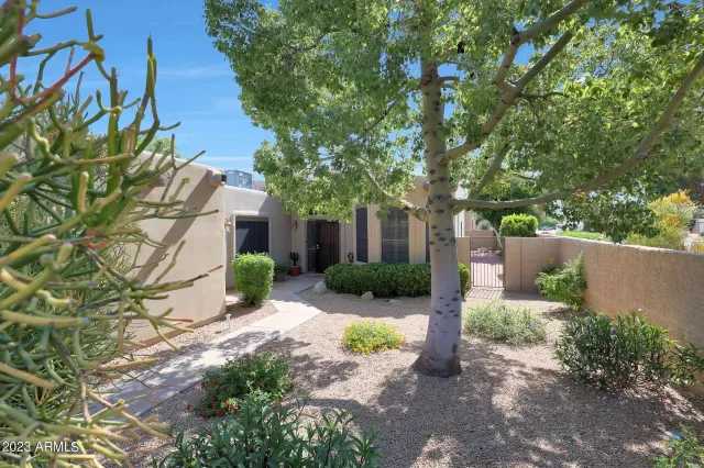 MLS: 6561300 Condo For Sale