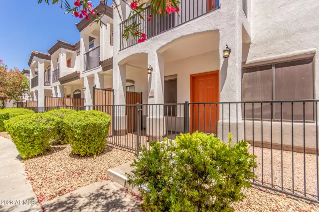 MLS: 6561348 Condo For Sale