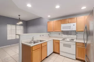 Photo #3: 6561348 Listing 