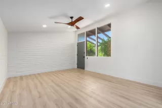 Photo #3: 6561351 Listing 