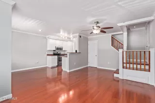 Photo #1: 6561418 Listing 